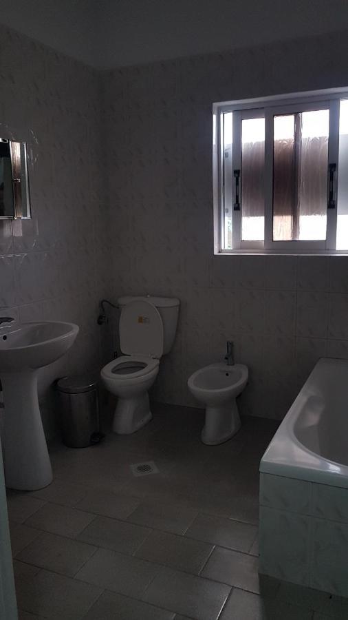 Aralis Rooms Sarandë エクステリア 写真