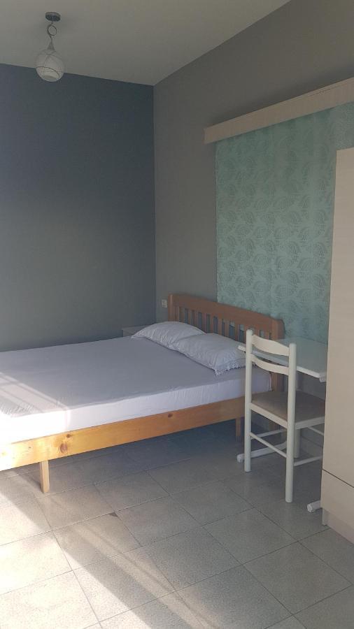 Aralis Rooms Sarandë エクステリア 写真